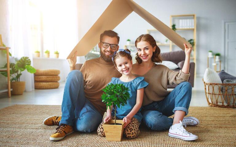 Семейную ипотеку распространили на вторичку. Как вырастут цены на жилье  Подробнее на РБК: https://realty.rbc.ru/news/67dc27039a7947723b5abbbe?from=copy